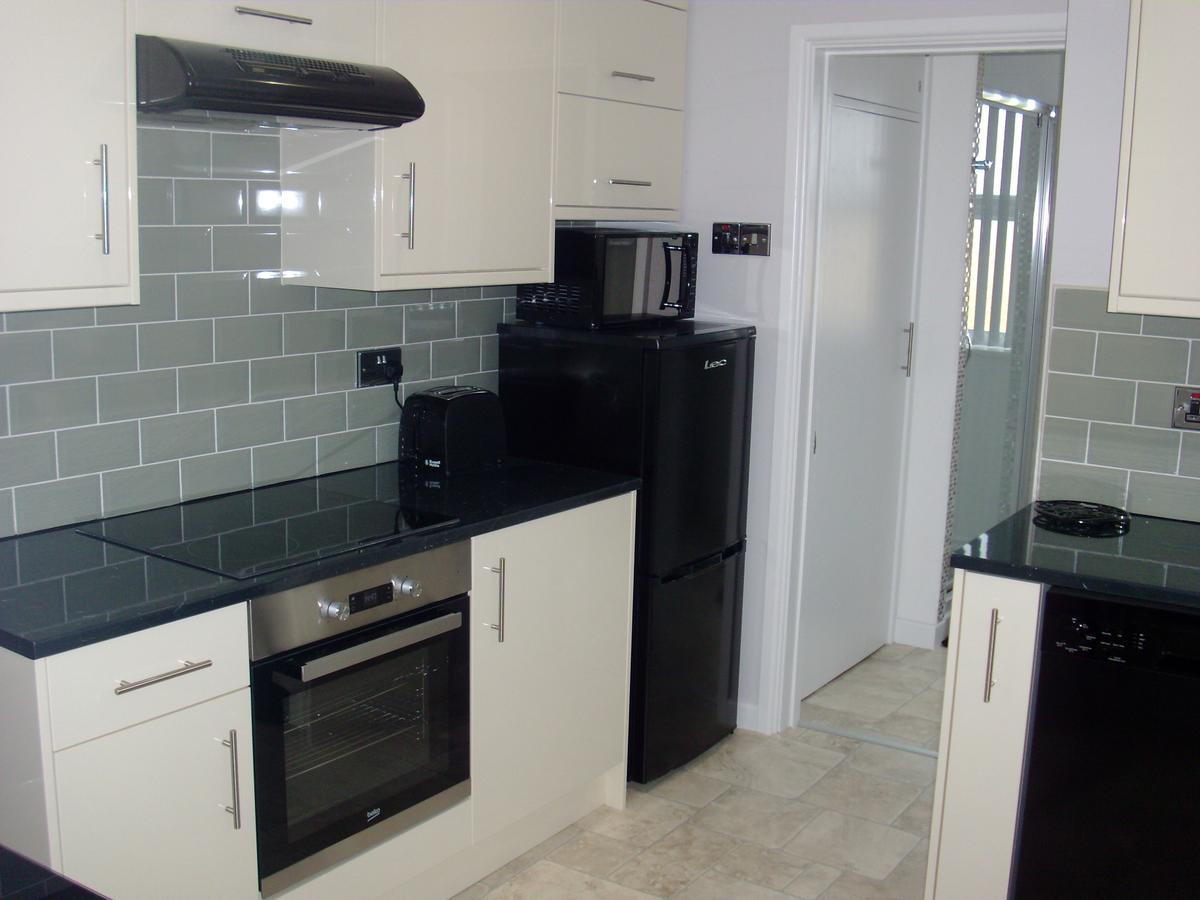 Lockinbar Holiday Apartments Tenby Exterior foto
