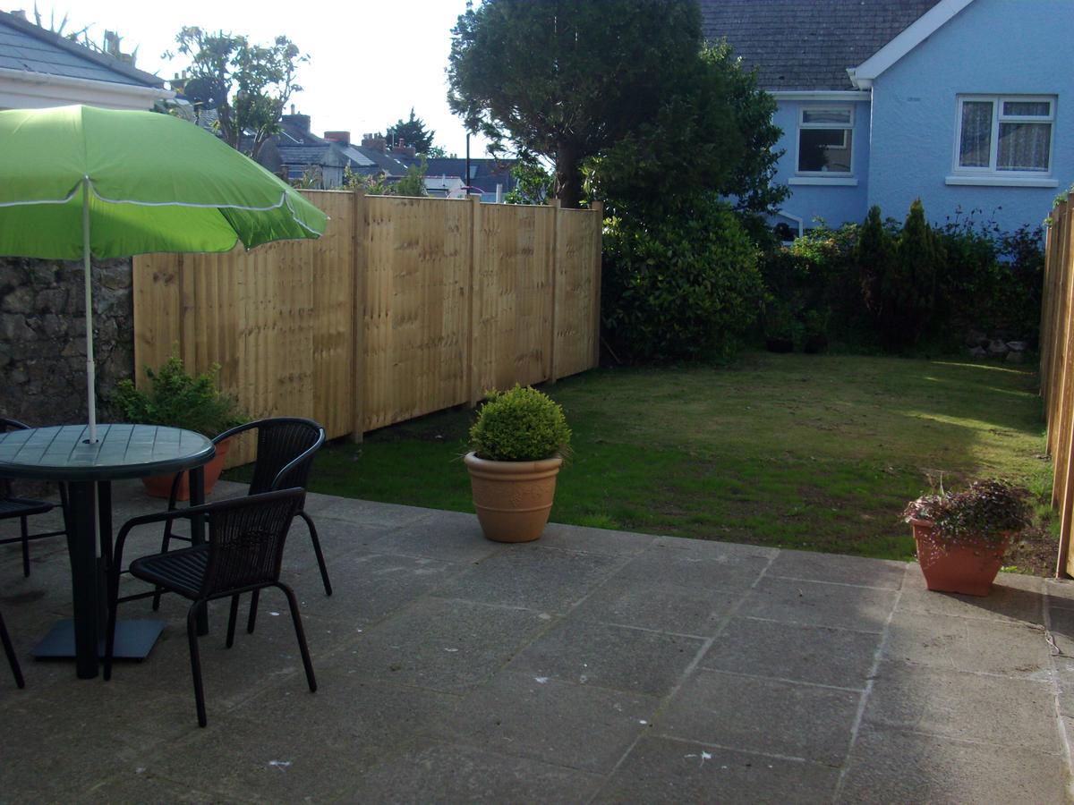 Lockinbar Holiday Apartments Tenby Exterior foto